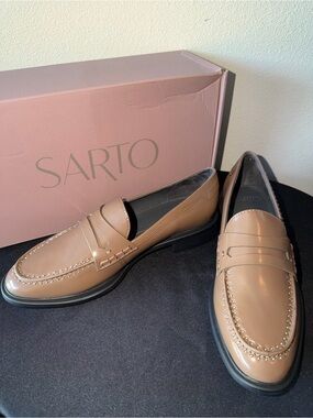 Women’s Franco Sarto “Eden” Leather Loafers Sz 8 NIB